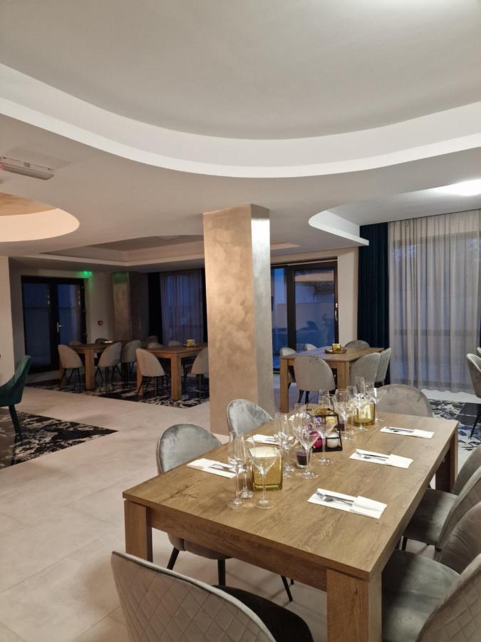Art'S Luxury Boutique Hotel Орадя Экстерьер фото