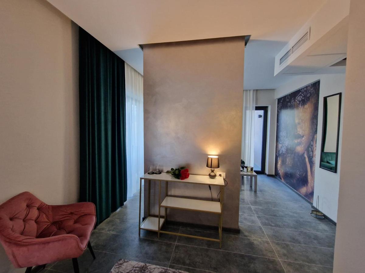Art'S Luxury Boutique Hotel Орадя Экстерьер фото